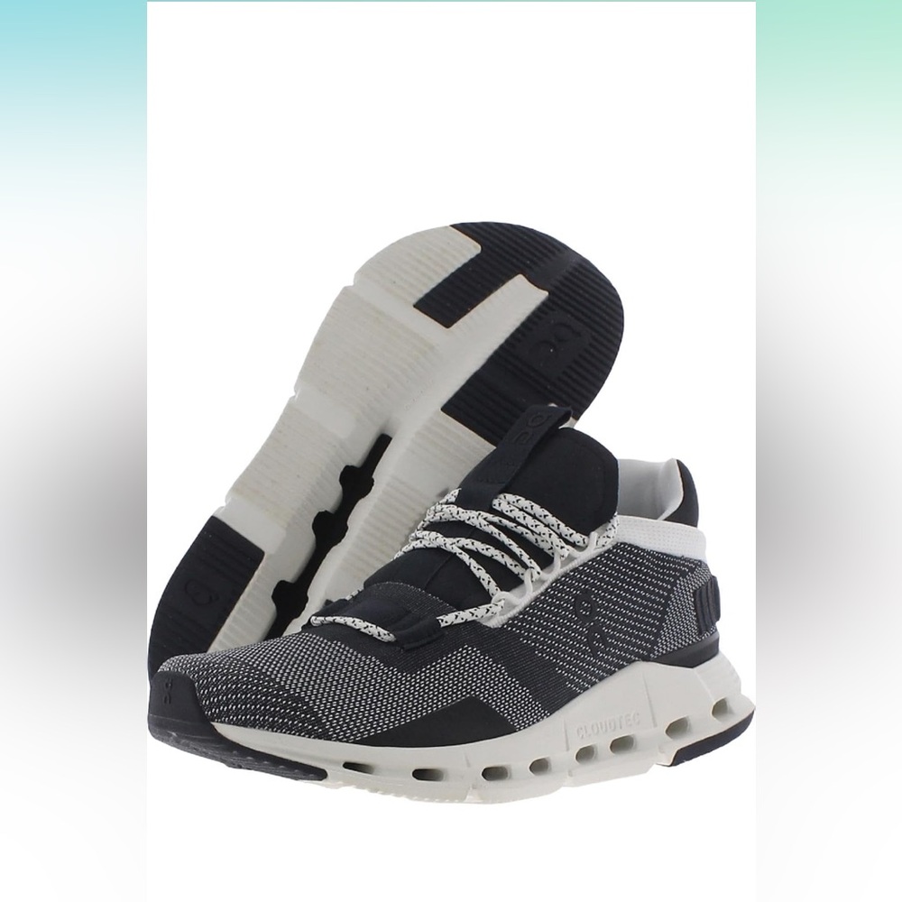 On Women's Cloudnova Sneakers size 7